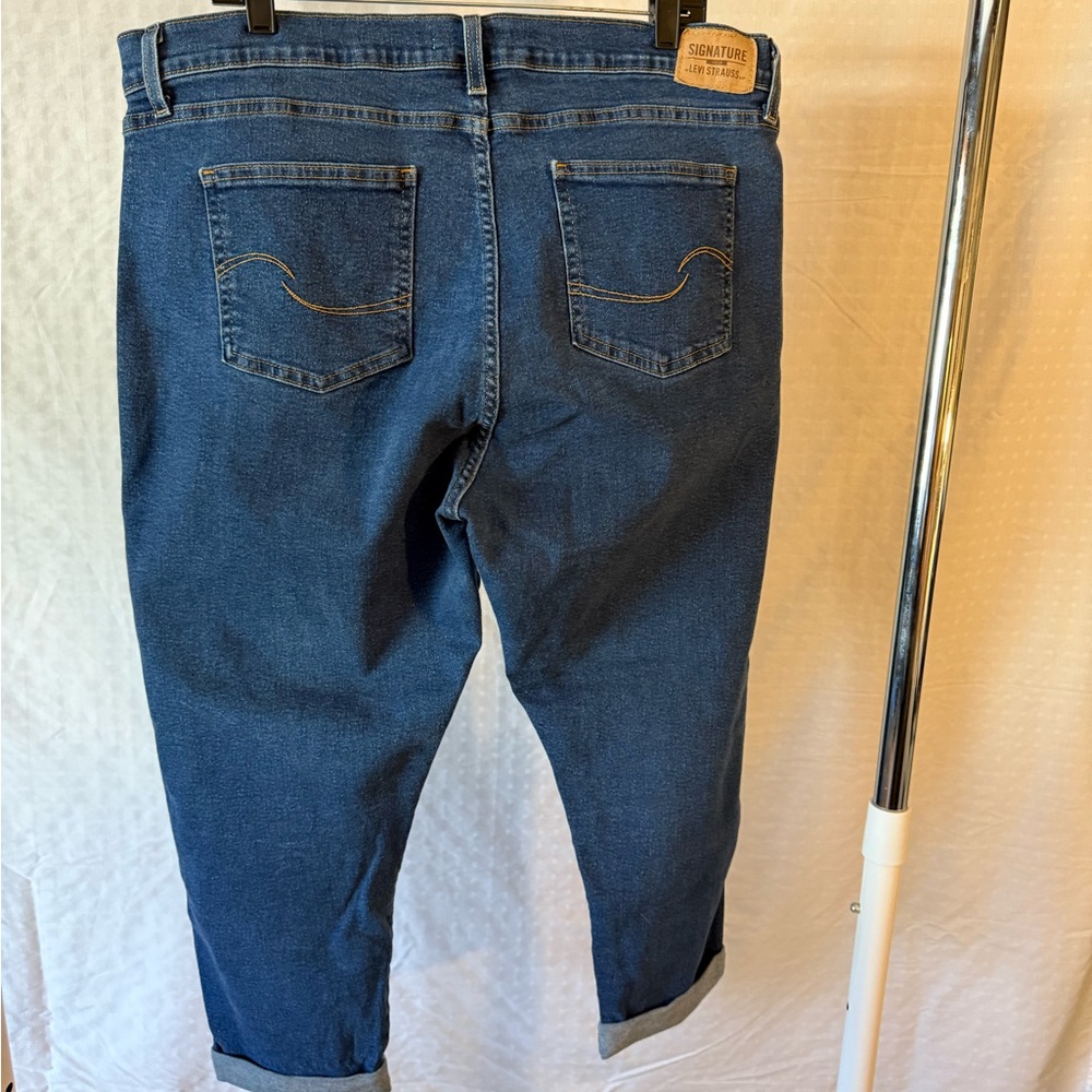 Signature Heritage Boyfriend by Levi Strauss Dark Blue Jeans - Picture 2 of 4